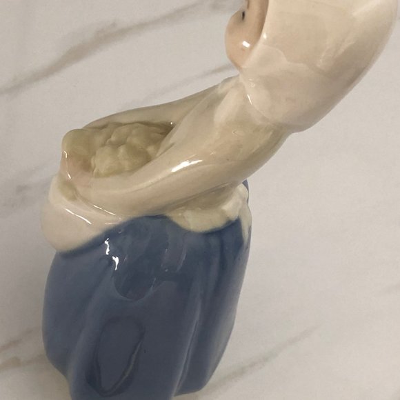 Vintage Rex Valencia Porcelain Young Girl Figurines - Picture 11 of 16